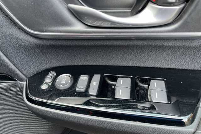 Honda CR-V Hybrid 2.0 I-MMD HYBRID SE 2WD 5DR ECVT 