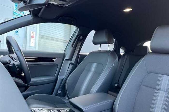 Honda Civic Hybrid 2.0 EHEV SPORT 5DR CVT 