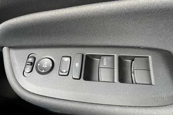 Honda Jazz Hybrid 1.5 I-MMD HYBRID SE 5DR ECVT 
