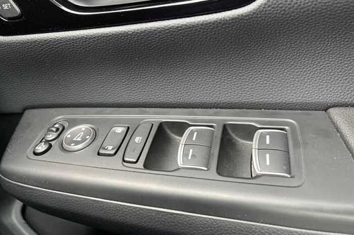 Honda CR-V Hybrid 2.0 ePHEV Advance Tech 5dr eCVT 