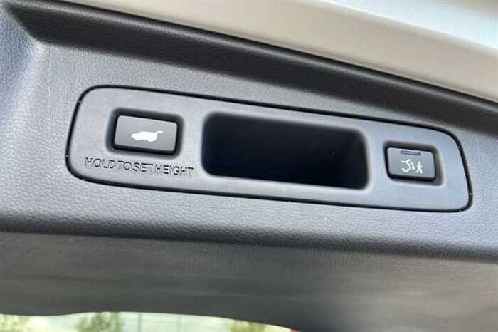 Honda CR-V Hybrid 2.0 ePHEV Advance Tech 5dr eCVT 