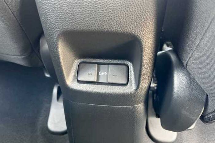 Honda Jazz Hybrid 1.5 i-MMD Hybrid Crosstar Advance 5dr eCVT 