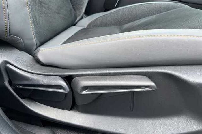 Honda Jazz e:HEV 1.5 i-MMD Hybrid Advance Sport 5dr eCVT 